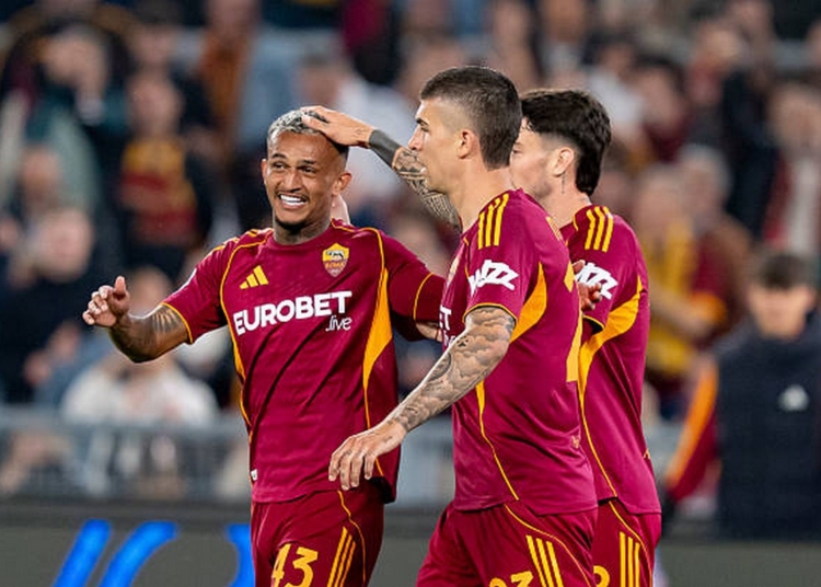Wesley Esulta gol con Mancini Roma-Fiorentina 04052026