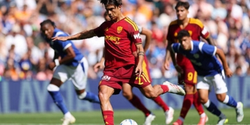 Dybala Calcia il rigore Cardiff-Roma 01082026