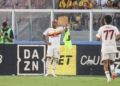 Malen Esulta gol Lecce-Roma 31082026