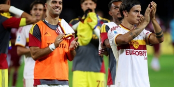 Dybala Saluta tifosi fine partita Torino-Roma 14092026
