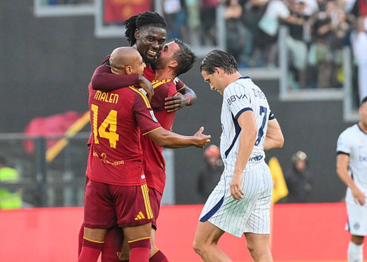 Koné Esulta gol con compagni Roma-Inter 3 19092026