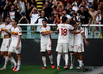 Malen Esulta con compagni Torino-Roma 14092026