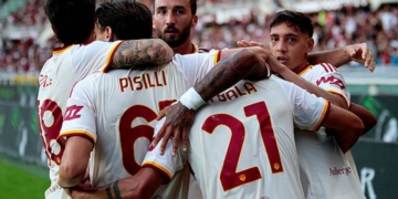 Malen Esulta con compagni Torino-Roma 2 14092026