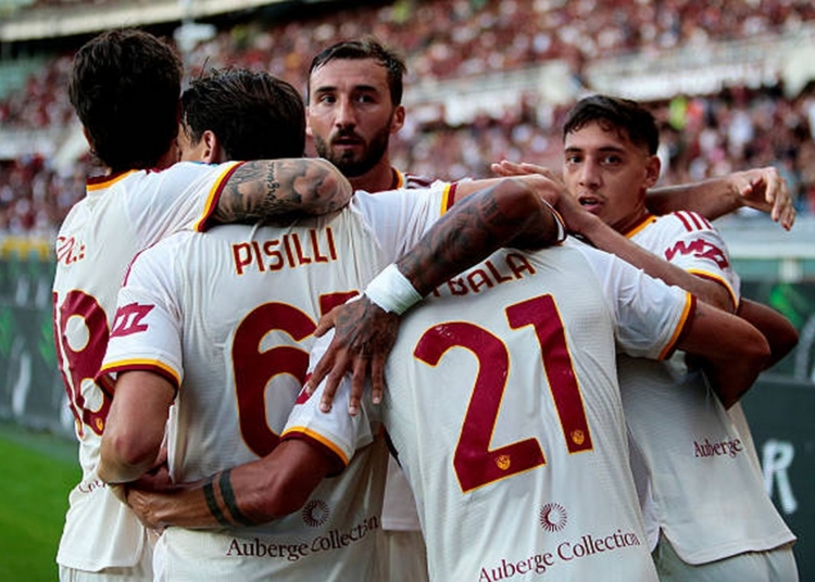 Malen Esulta con compagni Torino-Roma 2 14092026