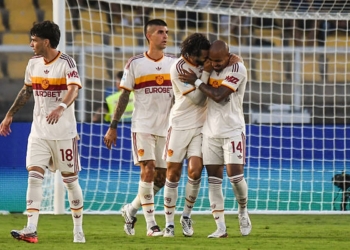 Malen Esulta gol Lecce-Roma 2 31082026