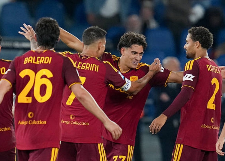 Lulli Esulta gol con compagni Roma-Genoa 17102026