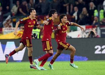 Lulli e Pisilli Esultano gol Roma-Slovan 17102026